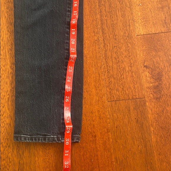 Levis black straight jeans! - Picture 6 of 8